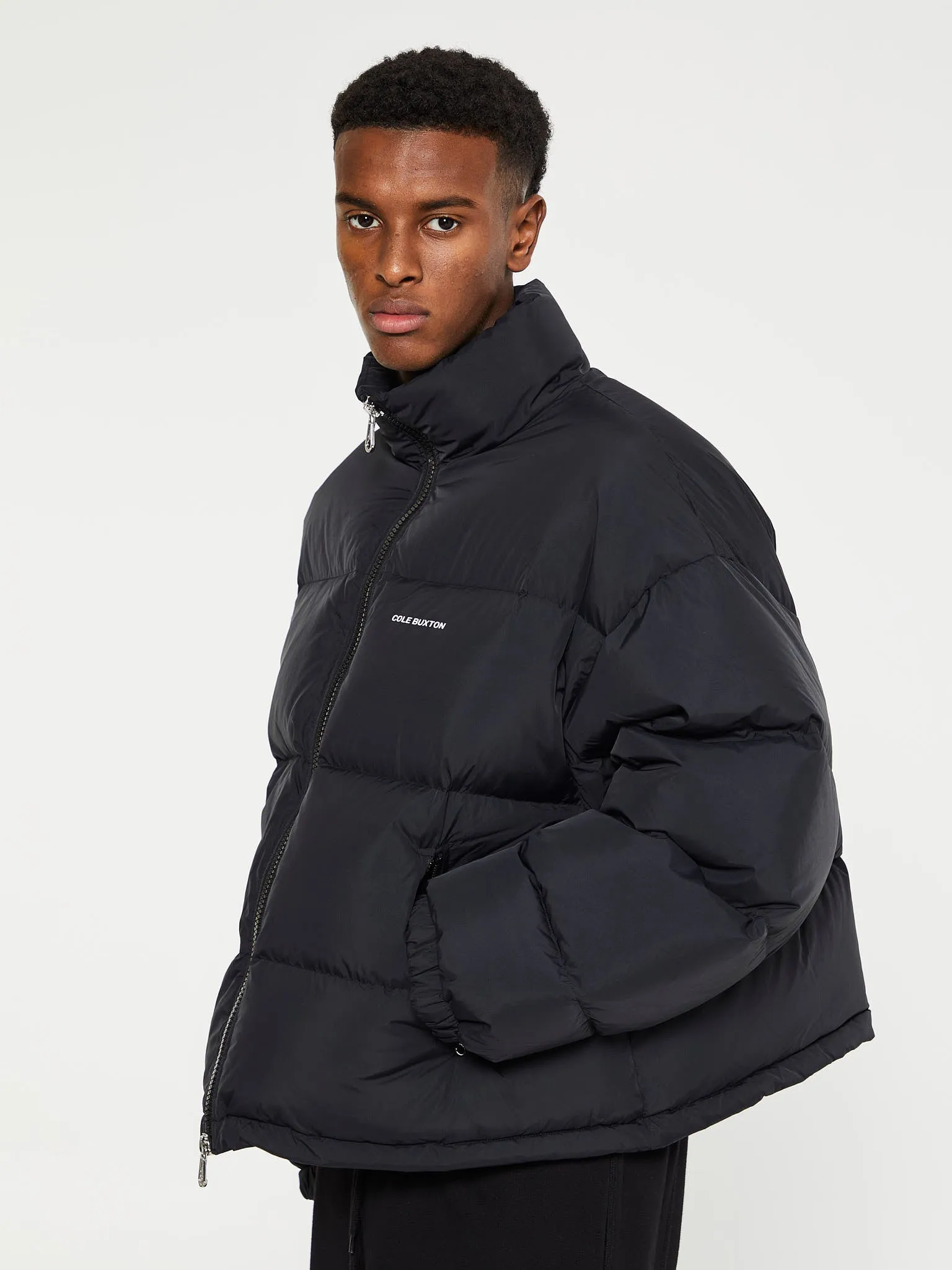 Cropped Logo Puffer in Black