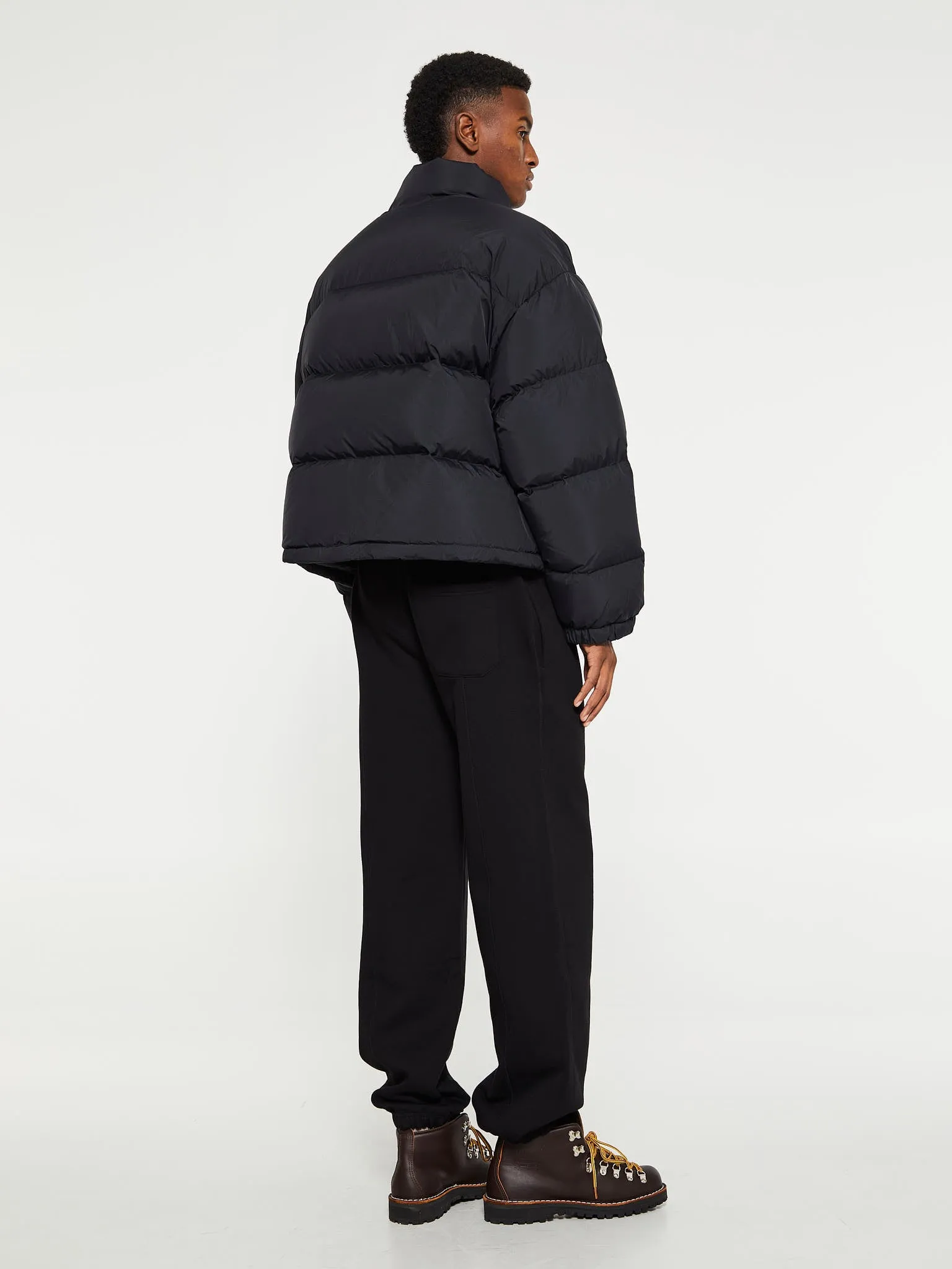 Cropped Logo Puffer in Black