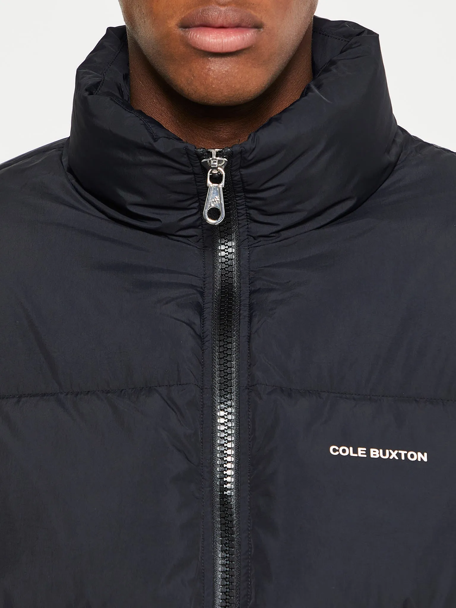 Cropped Logo Puffer in Black