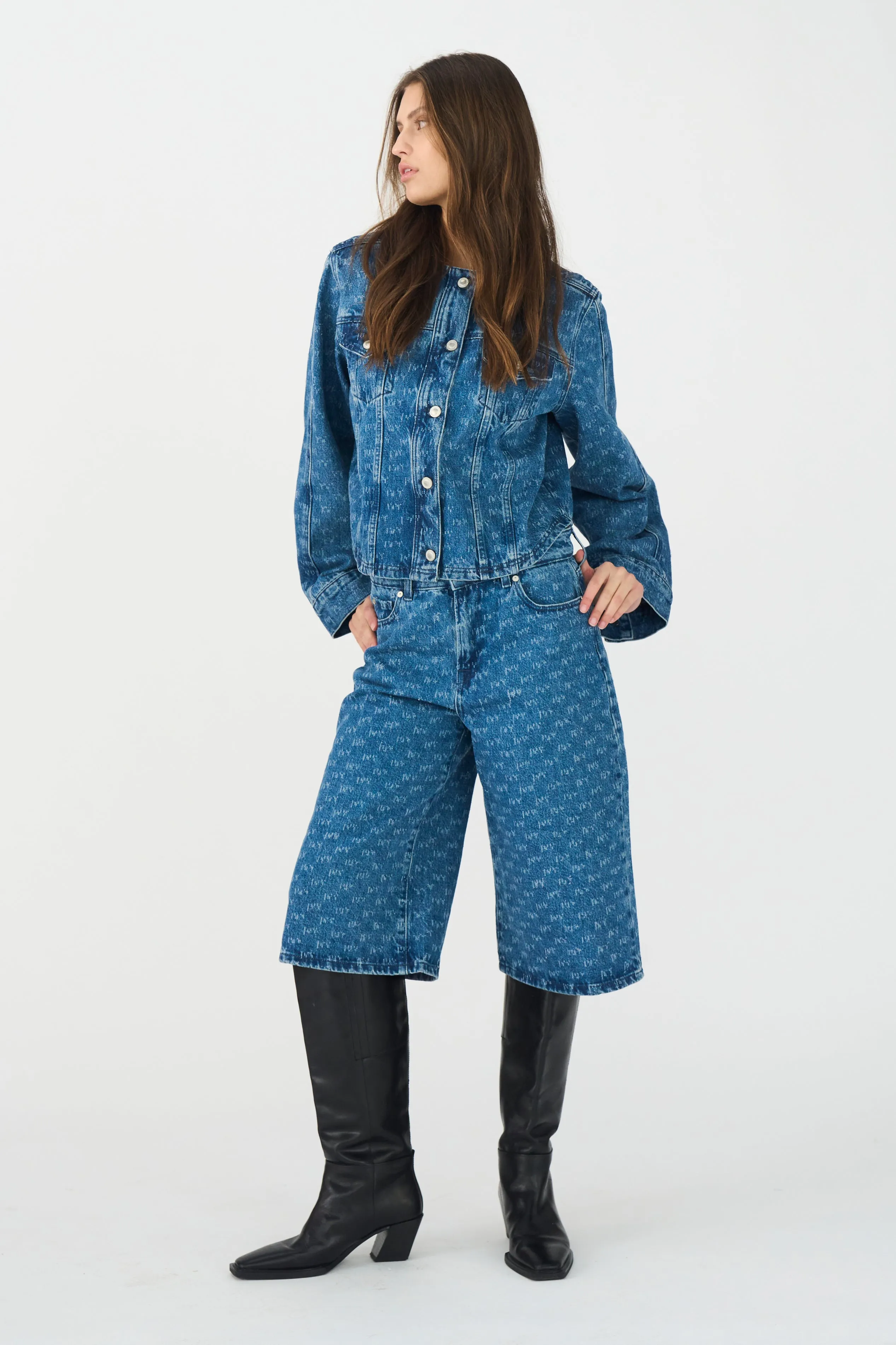 IVY-Jazz Short Jacket Wash Punch Needle